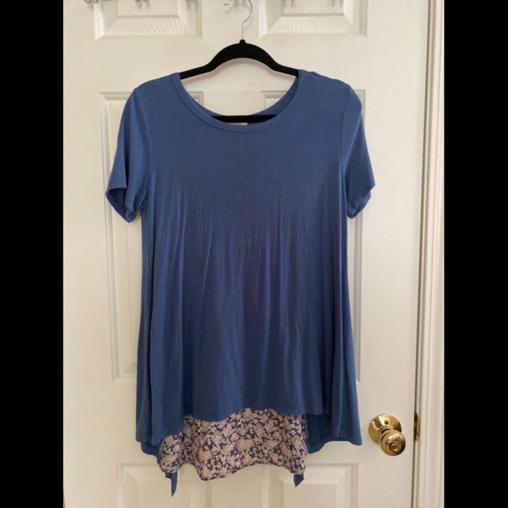 Women’s dress shirt